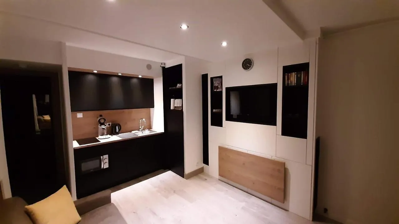 Διαμέρισμα Superbe 2 Etoiles Parking Prive En Centre Ville Εξ Λε Μπαν